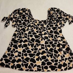 EUC Victor Costa Occasion Womens Animal Print Blouse Size XL